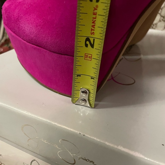 Jessica Simpson Platform Pumps - Picture 8 of 10